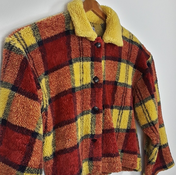 Cotton & Beyond Faux Fur Plaid Short Jacket - Picture 5 of 8